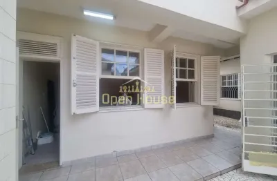 Encantadora casa 4 quartos, edícula 2 quartos (1 suíte) e salão 2º andar. vila sta. cecília, volta
