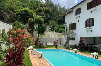 Em busca do seu refúgio: casa de luxo com vista panorâmica em santa rosa, barra mansa, rj