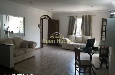 Apartamento dos sonhos: 3 quartos e conforto na colina - ideal para sua família!