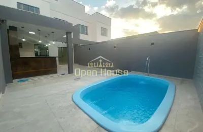 Casa duplex com 3 quartos e área gourmet em pinheiral/rj – com piscina, suíte com sacada e churrasq