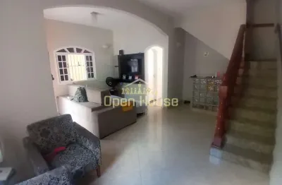 Vendo casa espaçosa  com 04 quartos, 01 suíte e piscina no jardim vila rica, tiradentes, em volta r