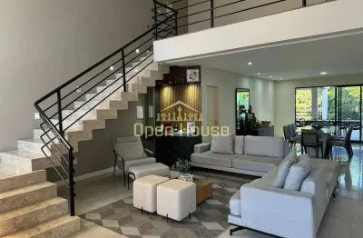 Conforto e sofisticação nesta casa de alto padrão à venda, planalto do sol, pinheiral, rj