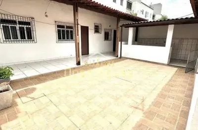 Casa com 3 quartos à venda no parque das ilhas, volta redonda , 173 m2 por r$ 690.000
