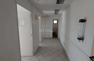 Sala Comercial para Alugar de 38m² na Vila Guarani / Conceição.