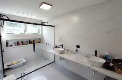 Casa com 3 quartos à venda na Rua Eunice Weaver, 302, Campo Comprido, Curitiba