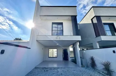 Sobrado com Suíte Master e Amplo Terreno Frente e Fundos no Aristocrata em SJP