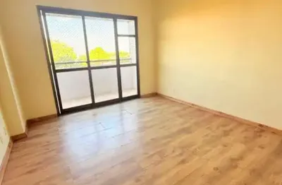 Apartamento com 3 quartos para alugar na rua joão batista da silva lessa, glória, macaé, 120 m2 por r$ 2.900