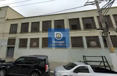 Vende-se galpão de 2.700m² com duas frentes e várias vagas na rua arinaia!