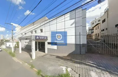 Antigo hospital na rua diego cabrera: ideal para clínicas, centros médicos e instituições de saúde!