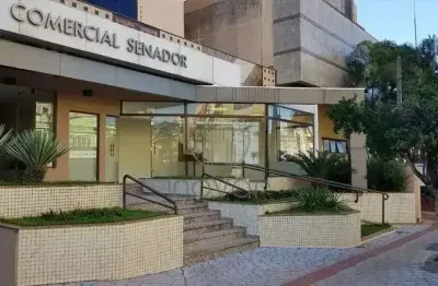 Salão comercial ideal para clinicas 271m2 rua souza naves em londrina