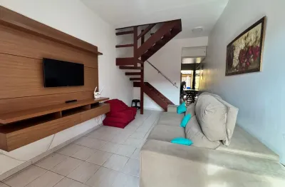 Venda casa em condomínio peró, aceitando financiamento bancário.