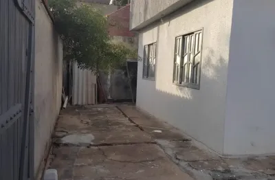 Casa totalmente independente c/3 quartos no coração do bairro são cristovão