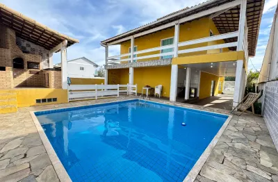 Casa duplex independente a passos da praia do foguete em cabo frio.