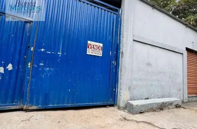 Galpão comercial em terreno muito bem localizado na passagem em cabo frio/rj. bem perto da praia do forte