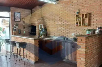 Casa à venda c/ 336 m², 03 dorms, 01 suíte, 03 vagas, piscina e espaço gourmet - jardim florestal / - jundiaí-sp (prox. maxi shopping/ki barato)