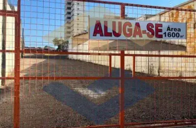 Terreno comercial p/ alugar c/ 1.660m² c/ estrutura pronta para estacionamento - vila arens - jundiai/sp (em frente a mansão sertaneja)