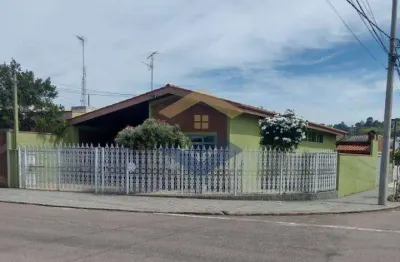 Casa térrea p/ venda c/ 189 m², 3 dorms, 1 suíte, sala, cozinha, churrasqueira, quintal, 4 vagas de garagem coberta - vila liberdade - jundiaí/sp