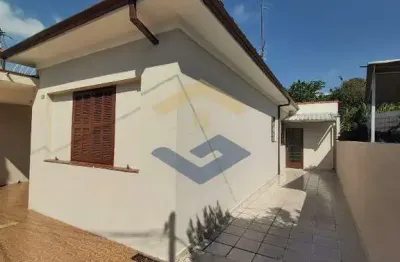 Casa p/ venda c/ 98 m², 2 dorms, sala, banheiro, cozinha, área de serviço, quintal arborizado, 2 vagas - jd. pacaembu / colônia - jundiaí/sp
