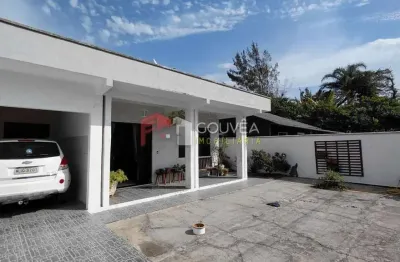 Casa para venda em navegantes, centro, 3 dormitórios, 1 suíte, 3 banheiros, 2 vagas