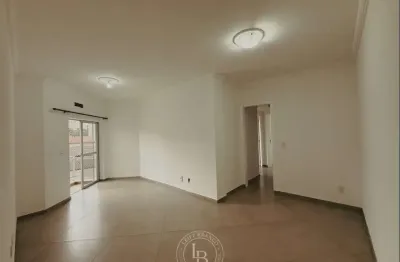 Apartamento com 3 quartos para alugar na rua guia lopes, 265, santo antônio, joinville por r$ 1.900