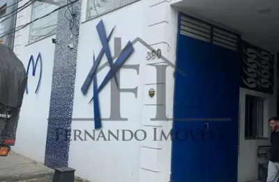 Galpão Comercial para Locação em São Caetano do Sul ? 470 m² Úteis, Pé Direito Alto e Entrada para C