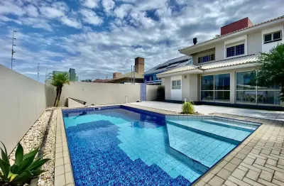 Casa com 5 quartos à venda na Rua São Cristóvão, Coqueiros, Florianópolis