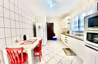 Casa com 3 quartos à venda na Rua Bernardo Guimarães, Areias, São José