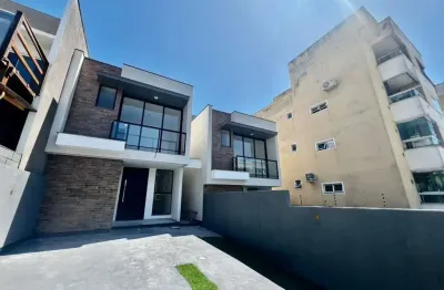 Sobrado em santa catarina, são josé, rua augusta rodrigues pulceno. 3 banheiros 3 dorm.