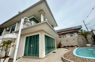 Casa com 6 quartos à venda na Rua Tenente Albano Lúcio, Estreito, Florianópolis