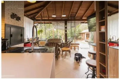 Casa 5 quartos e 5 banheiros a venda, 730 m² por r$ 3.499.000,00 lagoa da conceição  florianópolis/sc