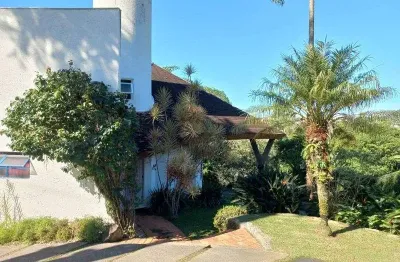 Casa com 4 quartos para alugar por r$ 16.800 na lagoa da conceição, florianópolis/sc
