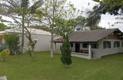 Casa com 3 quartos à venda na r. oitocentos e seis, 592, enseada do brito (ens brito), palhoça por r$ 375.000