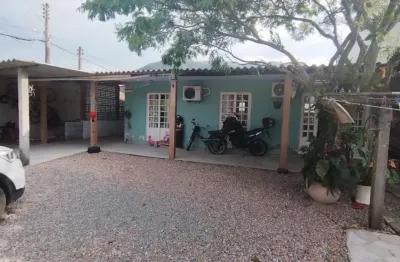 Casa com 3 quartos à venda na dos barbeiros, 2200, praia de fora, palhoça por r$ 950.000