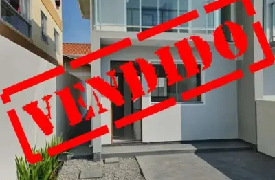 Casa com 2 quartos à venda na rua alcino navegantes moreira, 88, barra do aririú, palhoça por r$ 360.000