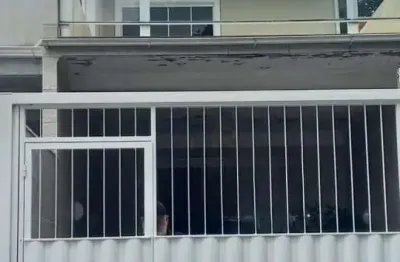 Casa com 2 quartos à venda na rua armando martins schnorrenberger, 98, forquilhas, são josé por r$ 455.000