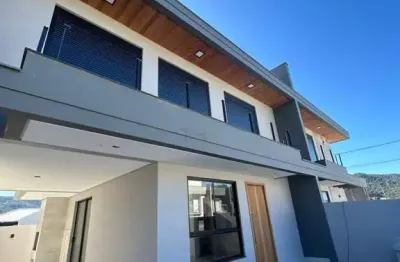 Casa com 3 quartos à venda na travessa osny ubaldo correia, 3499, forquilhas, são josé por r$ 720.000