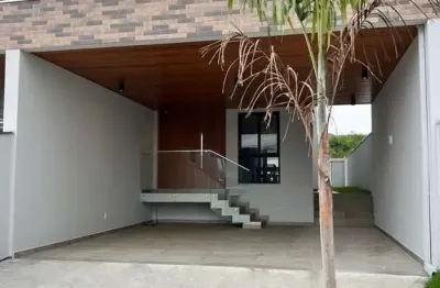 Casa com 3 quartos à venda na rua najla carone guedert, 7866, pagani, palhoça por r$ 995.000