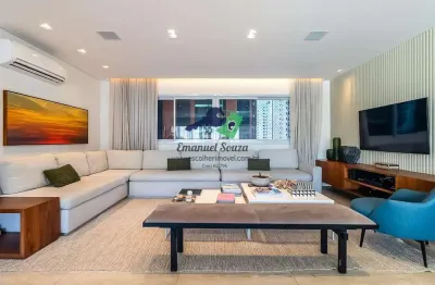 Apartamento para Venda em São Paulo, Moema, 3 dormitórios, 3 suítes, 3 banheiros, 2 vagas