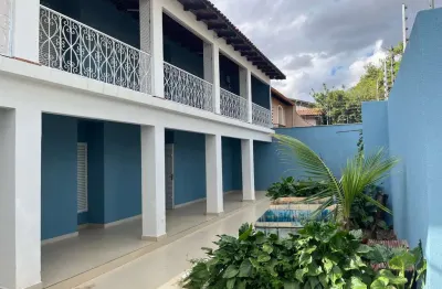 Bancários | sobrado comercial para locação com 7 ambientes, estacionamento para 4 veículos por r$ 7