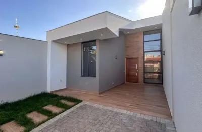 JARDIN BURLE MAX - R$ 890.000 - Casa à venda, 3 Quartos (1 Suíte), 139m², 2 Vagas, Jardim Burle Mar