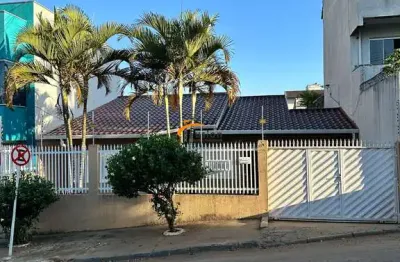 Casa com 2 quartos à venda na Rua Castanheira, Jardim Monte Carlo, Telêmaco Borba