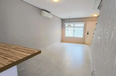 Casa com 2 quartos à venda na rua hollywood, 292, brooklin, são paulo por r$ 1.700.000