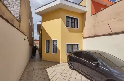 Casa com 3 quartos à venda na rua hermeto lima, 522, sítio da figueira, são paulo por r$ 700.000