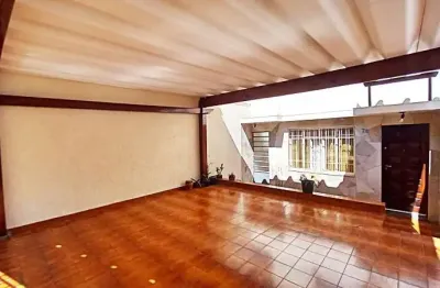 Casa com 3 quartos à venda na Rua Cirino Faro, 70, Vila Gumercindo, São Paulo