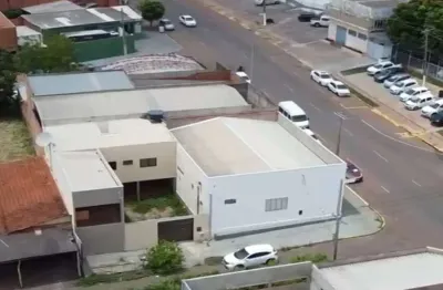 Barracão / Galpão / Depósito à venda na Avenida Bandeirantes, 3576, Centro, Rondonópolis