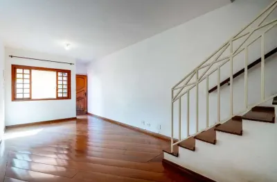 Casa de vila para venda em instituto de previdência com 3 quartos, sendo 3 suítes, 220m²