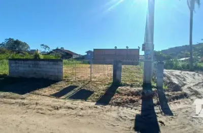 Terreno à venda na Rua Antônio Carlos, Ubatuba, São Francisco do Sul