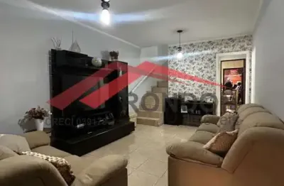 Casa com 2 quartos à venda na Rua Terezinha, Jardim Santa Clara, Guarulhos