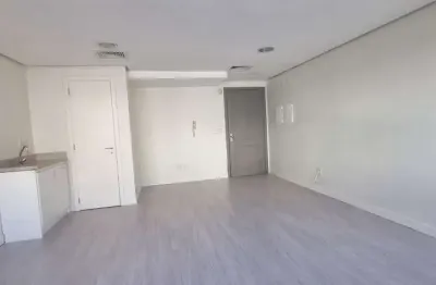 Sala comercial para alugar na Rua Washington Luiz, 1010, Centro Histórico, Porto Alegre