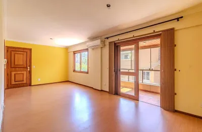 Apartamento de três dormitórios à venda - Petrópolis - Porto Alegre/RS